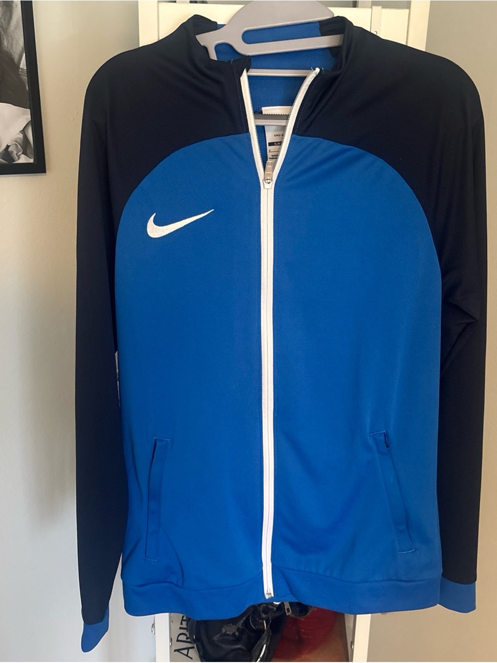 Nike Dri Fit Men's Black/ Blue Performance Jacket Slim Fit